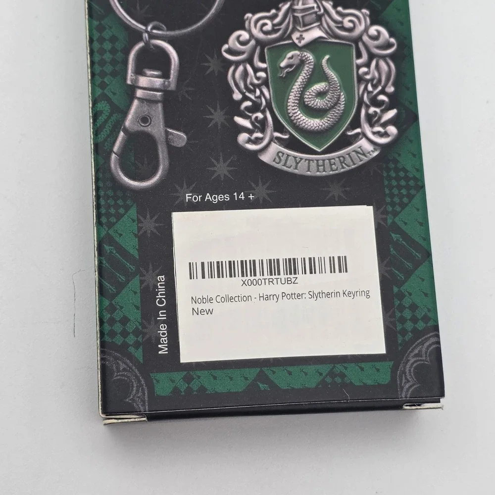 Noble Collection Harry Potter Slytherin Crest Keychain Metal Green Silver New